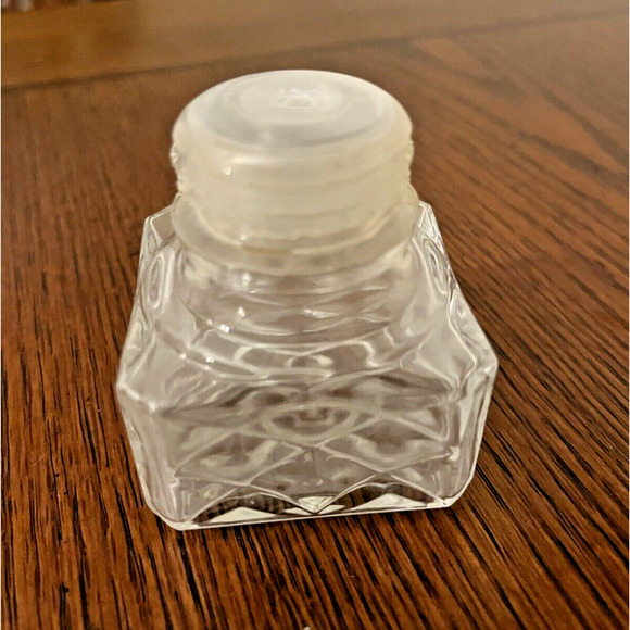 Bormioli Rocco Selecta Collection Whiskey Decanter, 33.75 oz, Clear - Picture 9 of 11